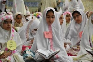 ضیافت بزرگ روزه دختران روزه اولی‌ در بهبهان برگزار شد