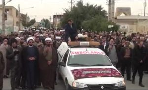 مراسم تشییع و خاکسپاری پیکر حجت الاسلام دعاوی باحضورقشرهای مختلف مردم بهبهان  برگزار شد