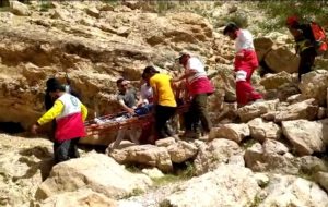 نجات کوهنورد مصدوم در کوه خائیز توسط تیم جستجو و نجات کوهستان هلال احمر بهبهان نجات کوهنورد مصدوم در کوه خائیز توسط تیم جستجو و نجات کوهستان هلال احمر بهبهان