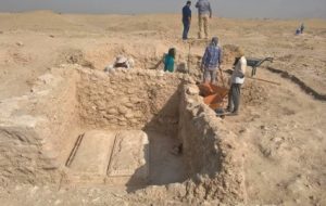کارخانه سیمان بهبهان، محوطه باستانی ارجان را نابود کرد کارخانه سیمان بهبهان، محوطه باستانی ارجان را نابود کرد