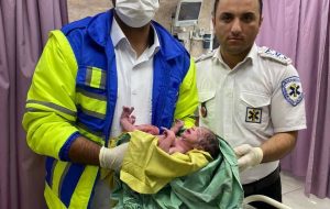 زایمان مادر باردار در آمبولانس فوریت‌های پزشکی شهرستان بهبهان